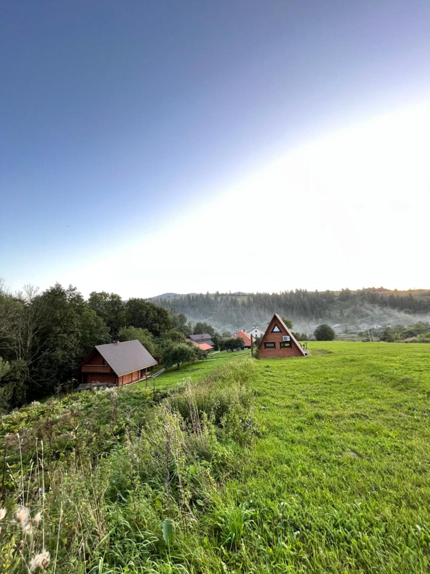 Тихий Куточок Villa Izki Buitenkant foto
