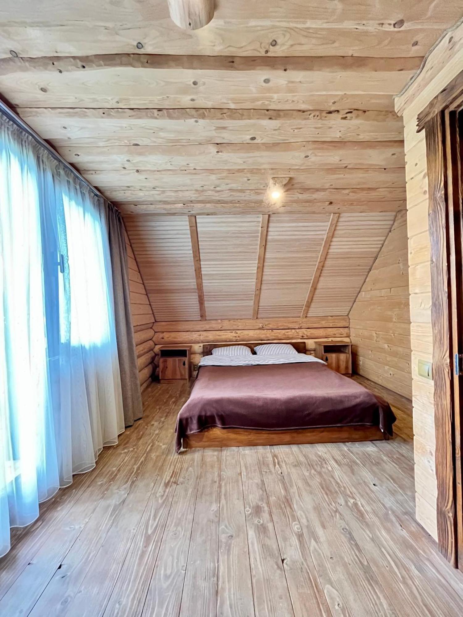 Тихий Куточок Villa Izki Buitenkant foto