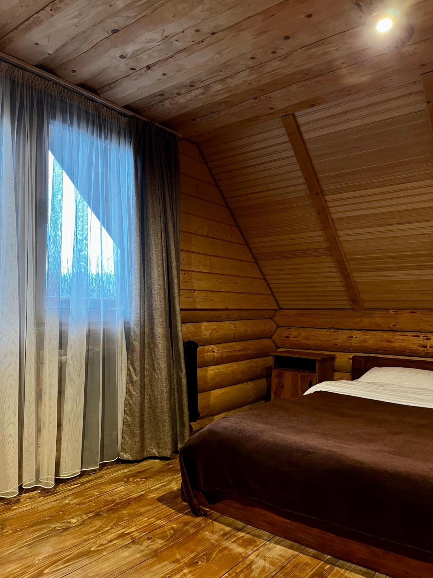 Тихий Куточок Villa Izki Buitenkant foto