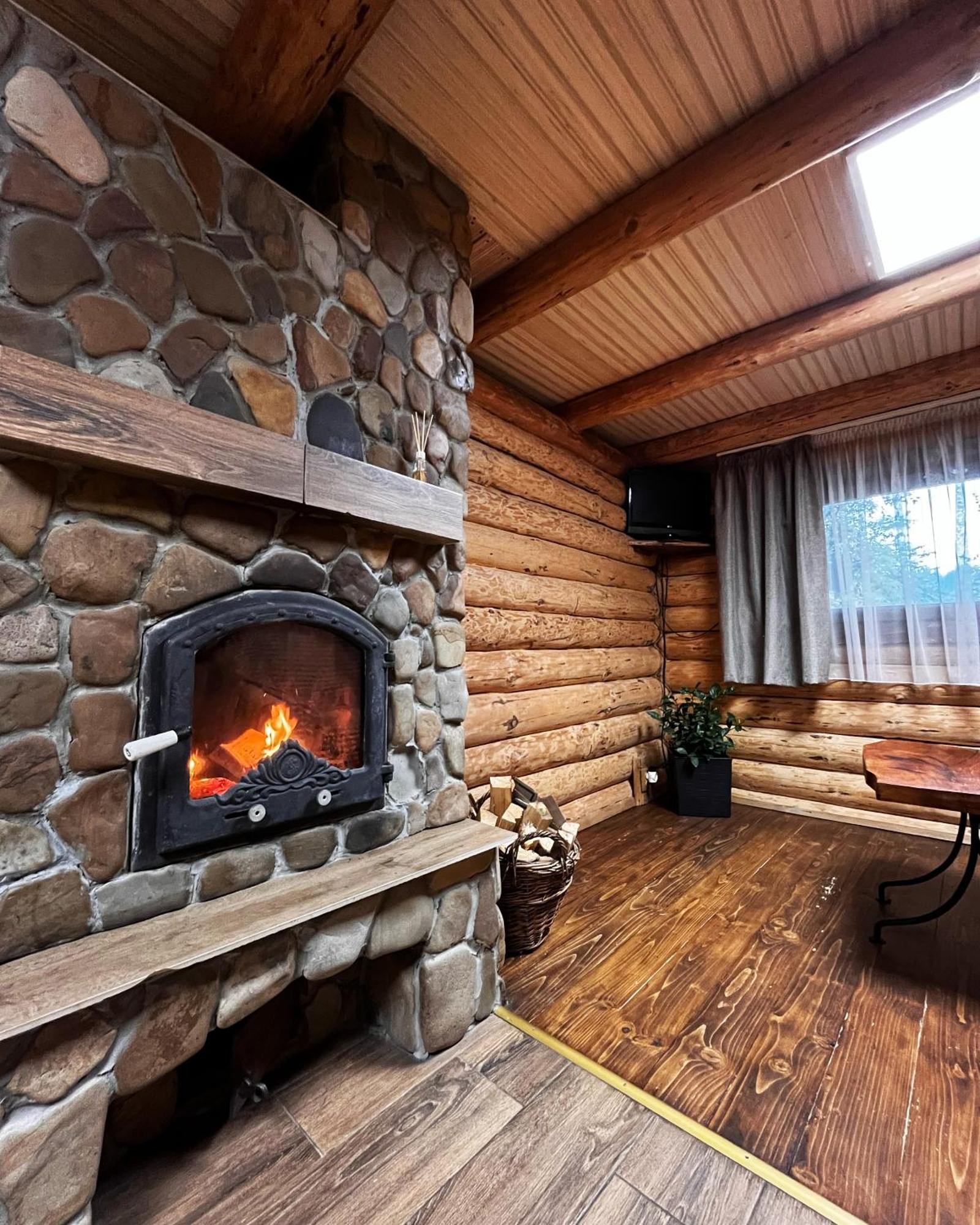 Тихий Куточок Villa Izki Buitenkant foto